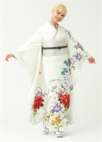 振袖 幸せの中で-白-（ご予約受注品） | 振袖 | やまとオンラインストア