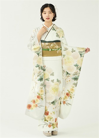 Furisode（Formal Kimono）