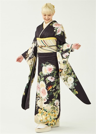 Furisode（Formal Kimono）