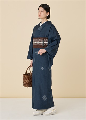 十日町紬　花菱　紺（お取り寄せ品）