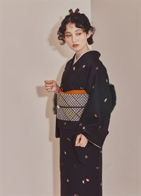 【美品✨】みすずうた　洗える着物　小紋　やまと謹製　日本製　生成り色　花鳥柄H２ 美品✨】みすずうた 洗える着物 小紋 やまと謹製 日本製 生成り