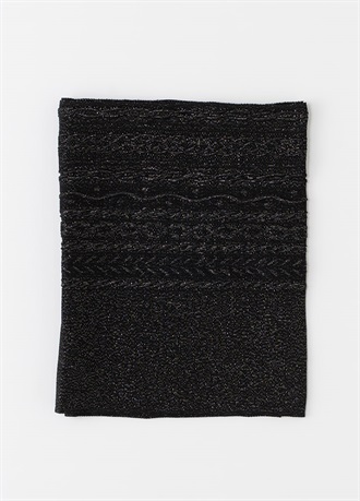 Obiage scarf